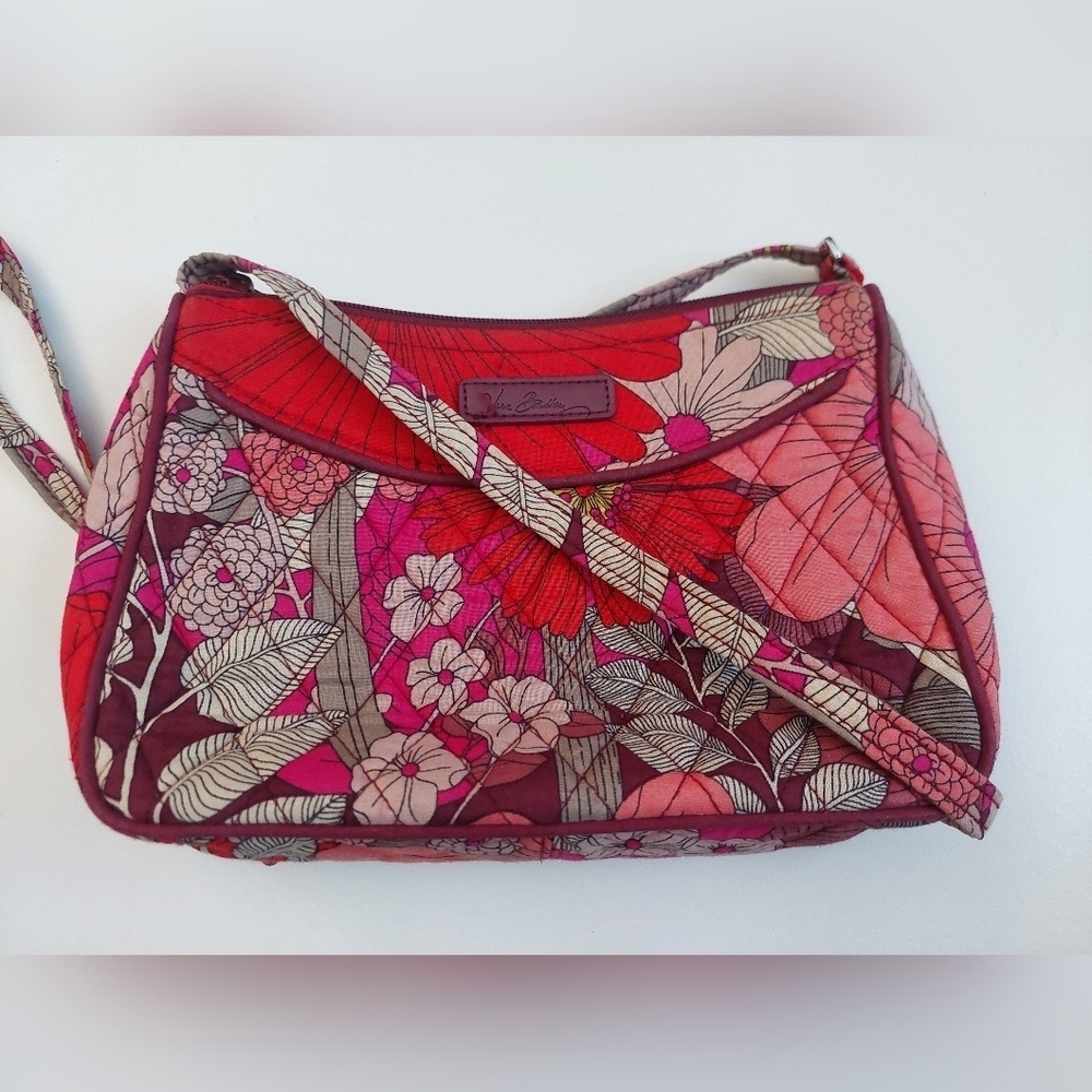 Vera Bradley Handbag Shoulder Bag Purse Compact.   ( Bag E)